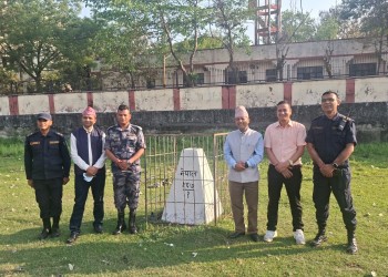 सिमा_स्तम्भको_निरिक्षण_गर्नु_हुदै_प्र.जि.अ._श्री_जनार्दन_गौतम_ज्यू(4).jpg